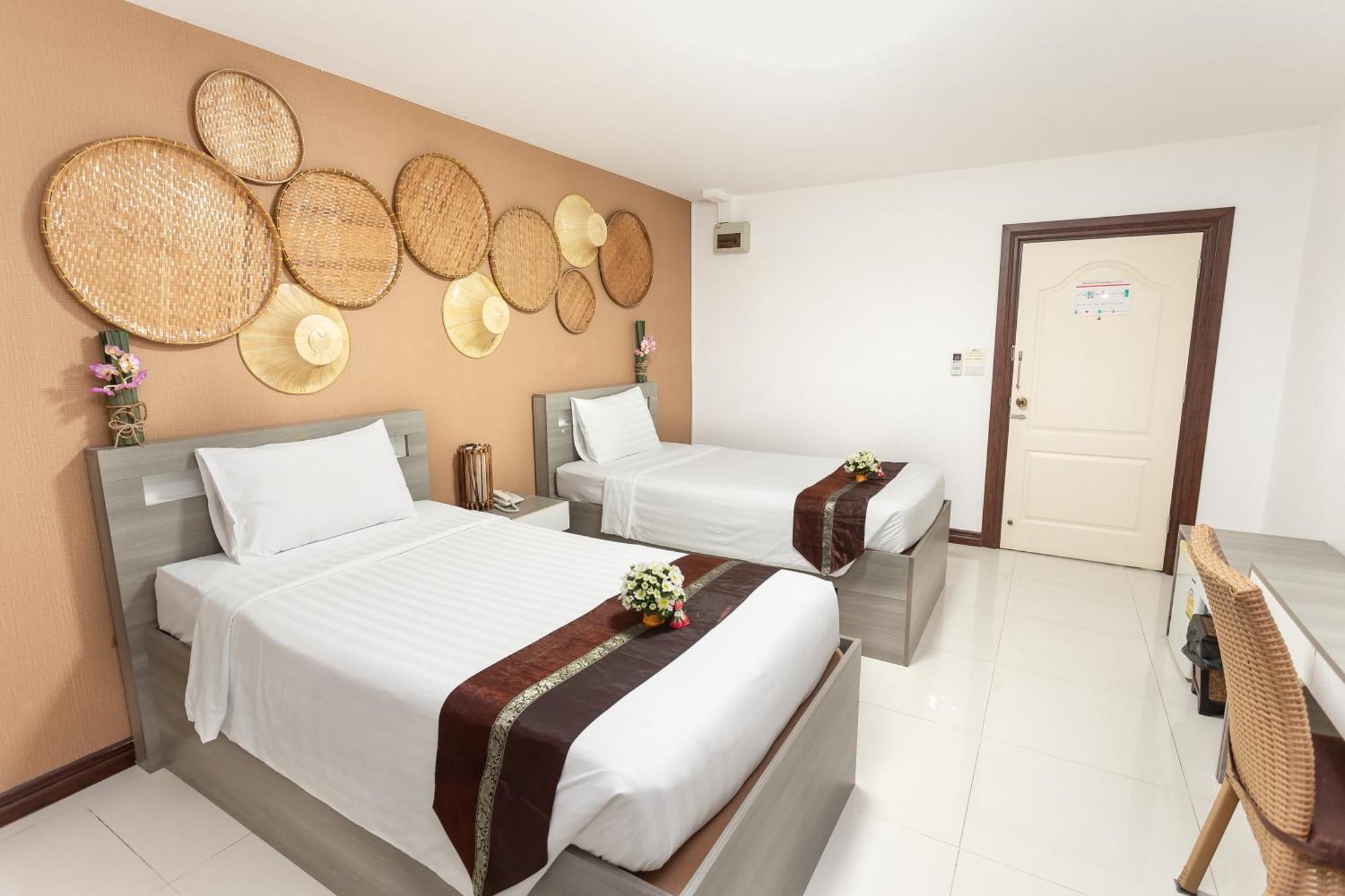 Baan Thai Boutique Bangkok Ngoại thất bức ảnh